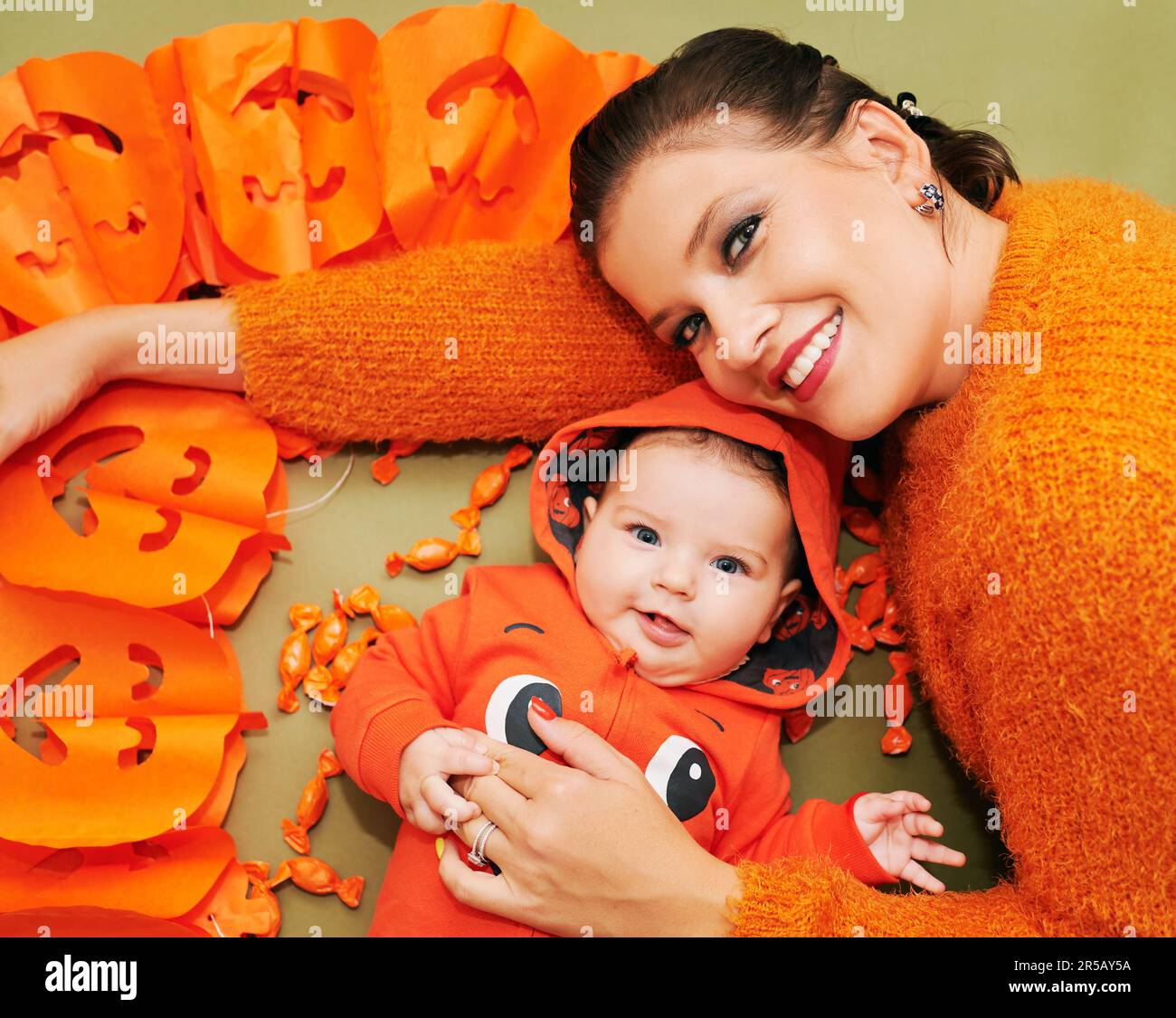 Newborn halloween hi-res stock photography and images - Alamy