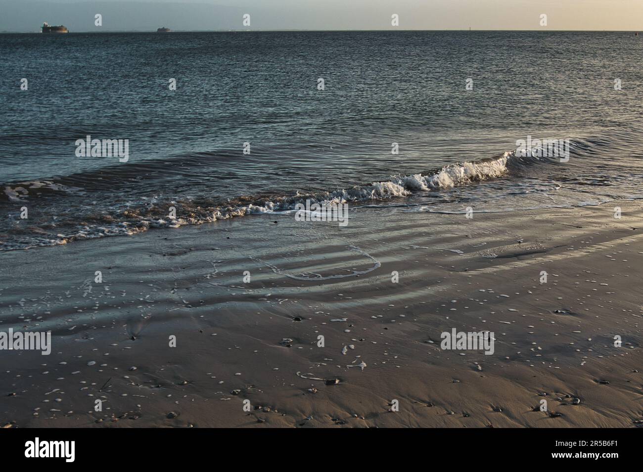 Receding shoreline hi-res stock photography and images - Alamy