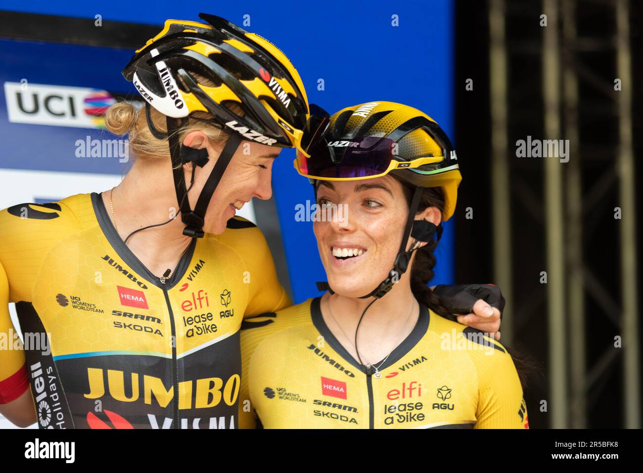 Team Jumbo Visma riders at Classique UCI Women's WorldTour road race Stage 3, 2023 Ford RideLondon cycling event. Carlijn Achtereekte, Anna Henderson Stock Photo
