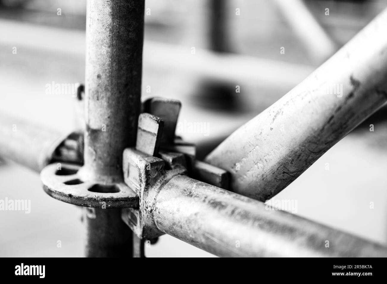 Typical cross brace supports at a connection point on an erected scaffold Stock Photo Alamy
