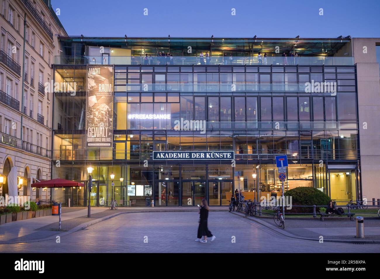 Akademie der Künste, Pariser Platz, Mitte, Berlin, Deutschland *** Local Caption *** , Berlin, Deutschland Stock Photo