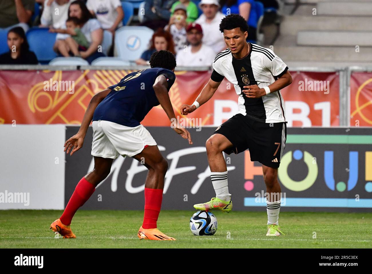 Titi yvann hires stock photography and images Alamy