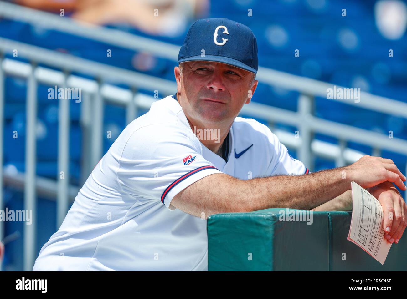 Uconn top baseball cap
