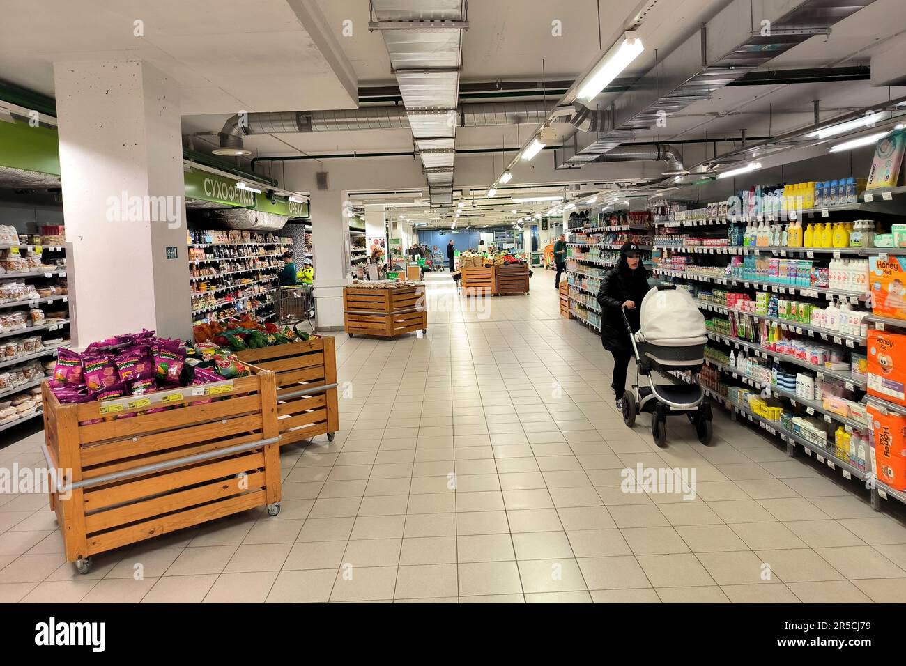 Russian Federation. SaintPetersburg. Grocery store, supermarket