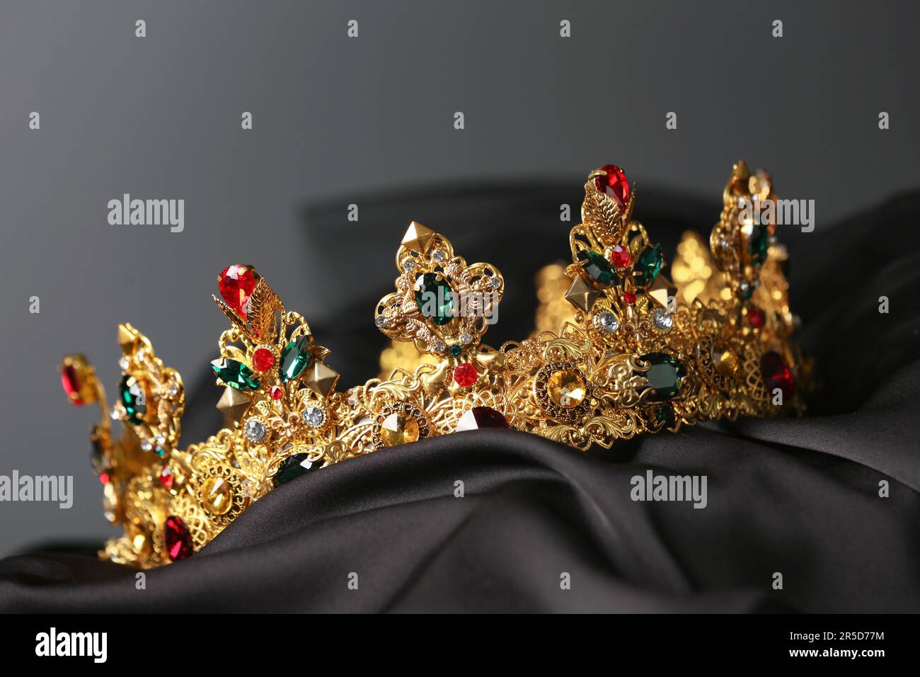 Golden vintage with heraldic crown hi-res stock photography and images ...