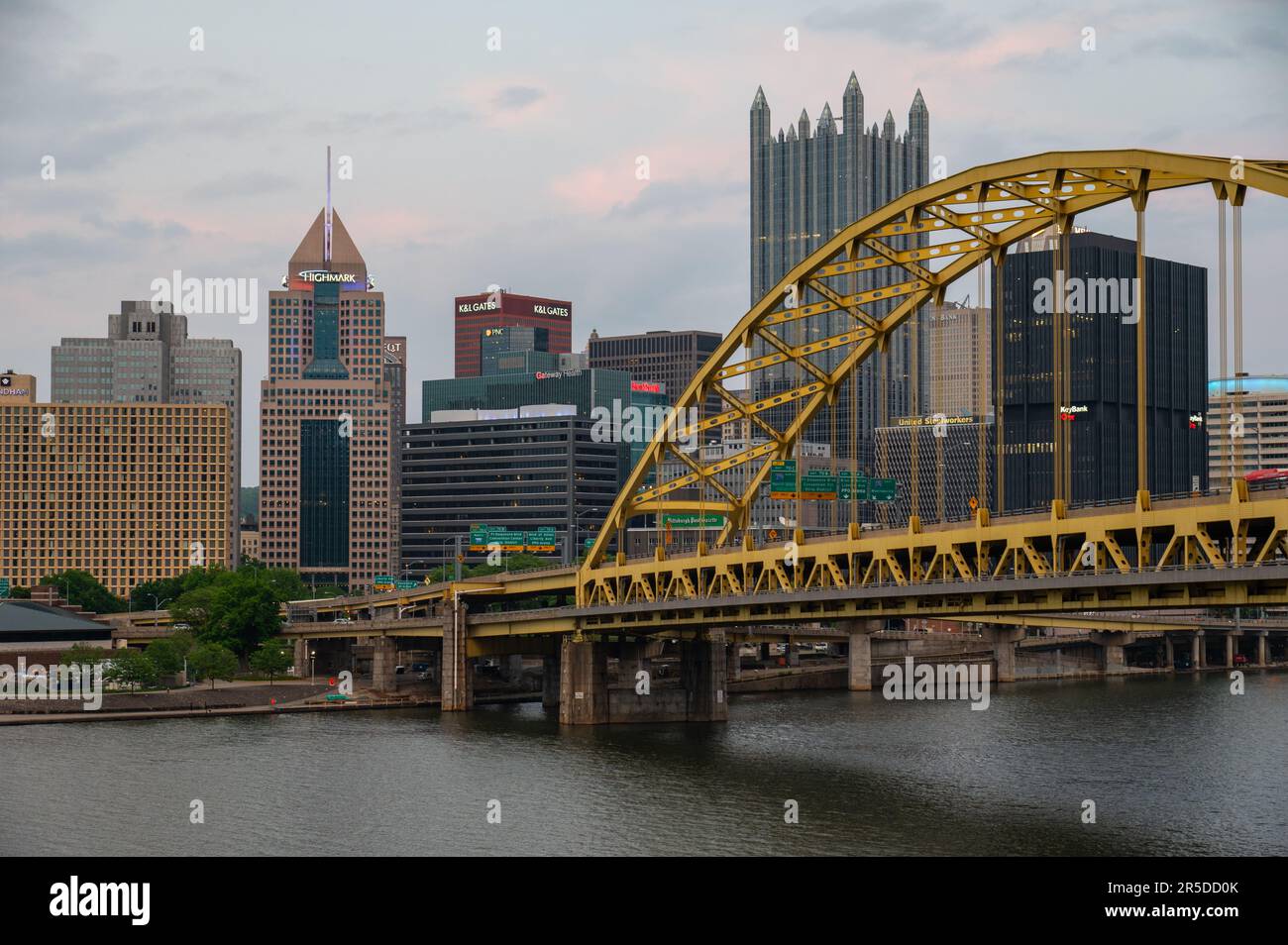 The Fort Pitt Bridge in Pittsburgh, Pennsylvania Stock Photo - Alamy