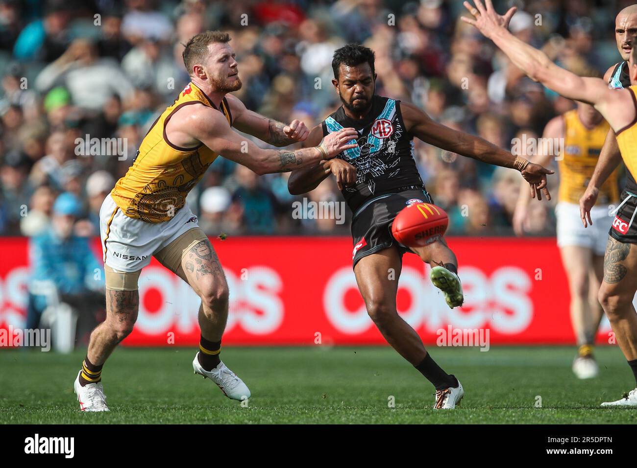 Adelaide, Australia. 03rd June, 2023. Junior Rioli of the Power snaps a  goal during the AFL Round 12 match between the Port Adelaide Power and the  Hawthorn Hawks at the Adelaide Oval