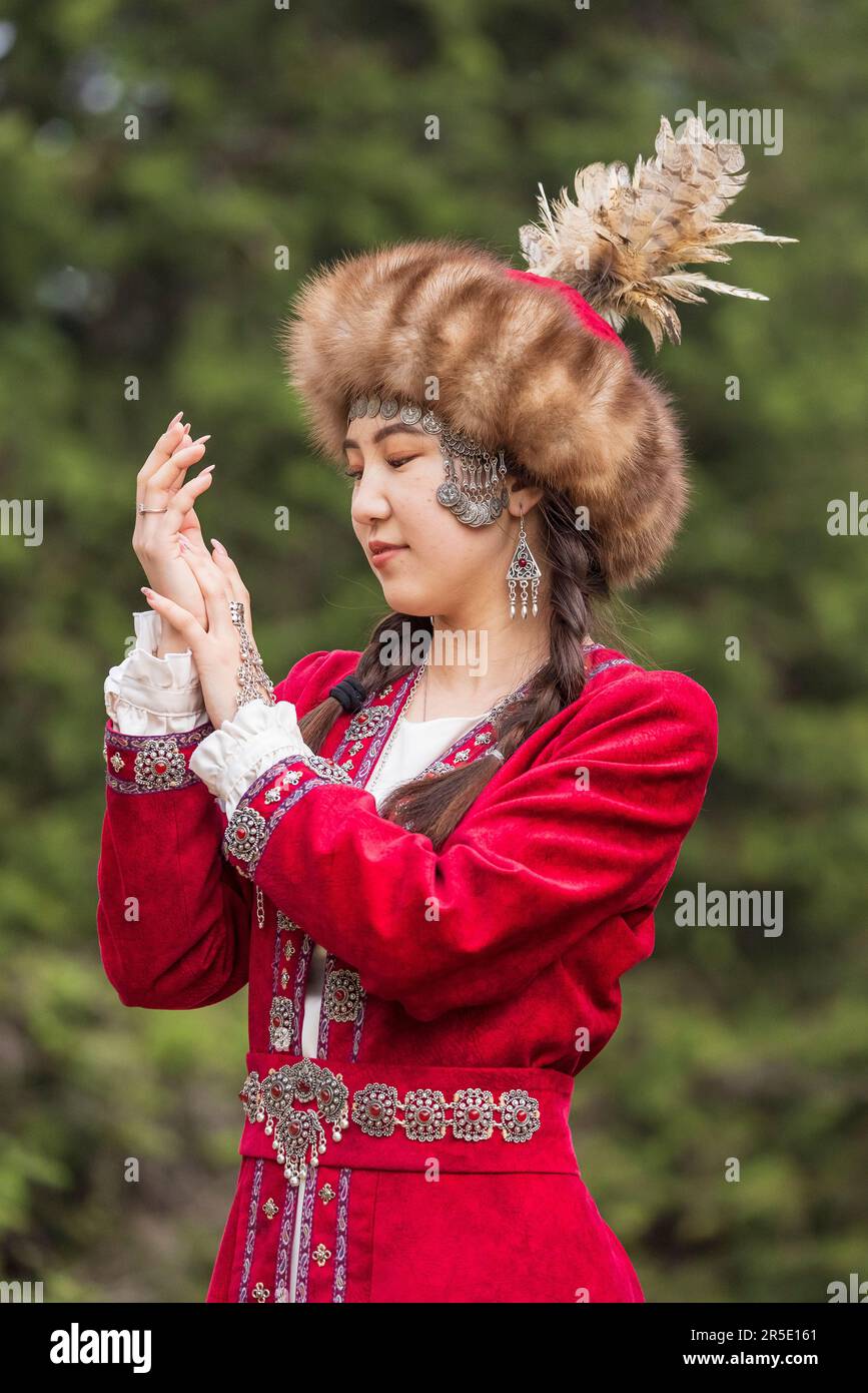 Kyrgyz traditional dress hi-res stock photography and images - Alamy