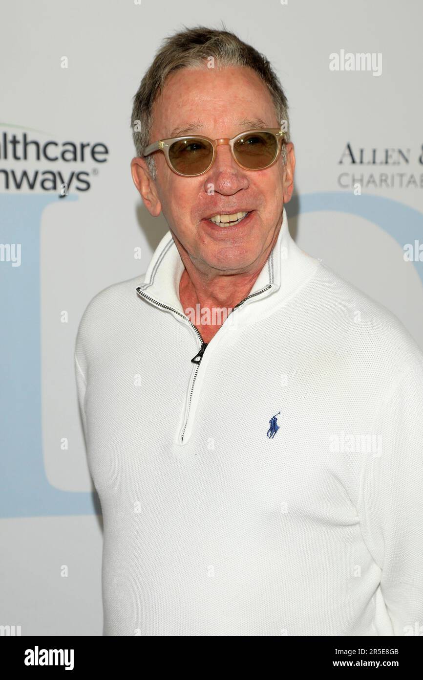LOS ANGELES - MAY 1:  Tim Allen at 16th Annual George Lopez Celebrity Golf Classic at the Lakewood Golf Club on May 1, 2023 in Burbank, CA Stock Photo