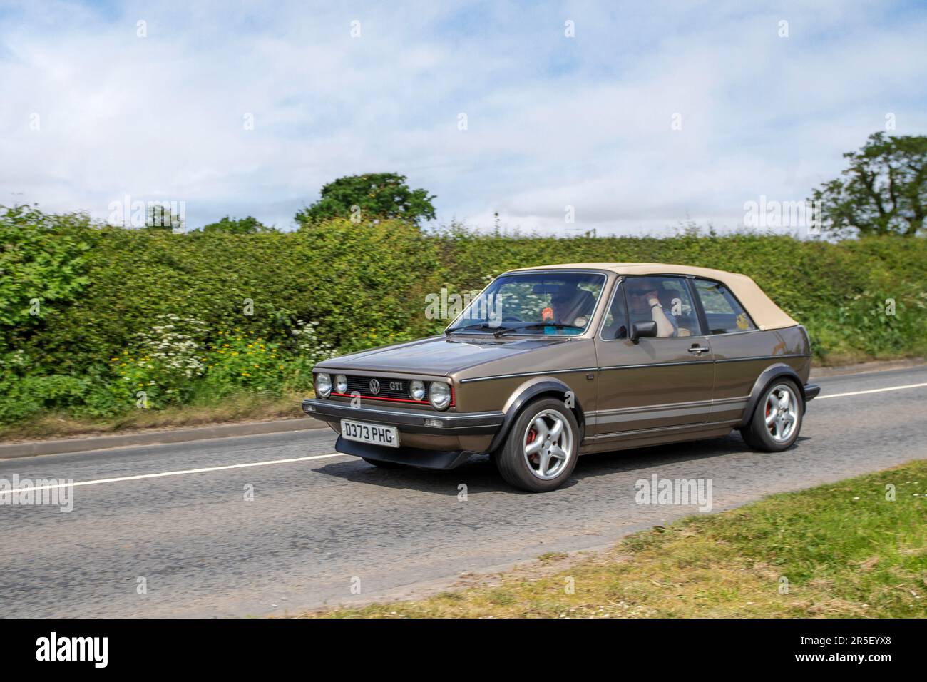 1986 80s eighties, VW Volkswagen Golf Cabrio Gti Bronze Car Cabriolet Petrol 1781 cc Stock Photo