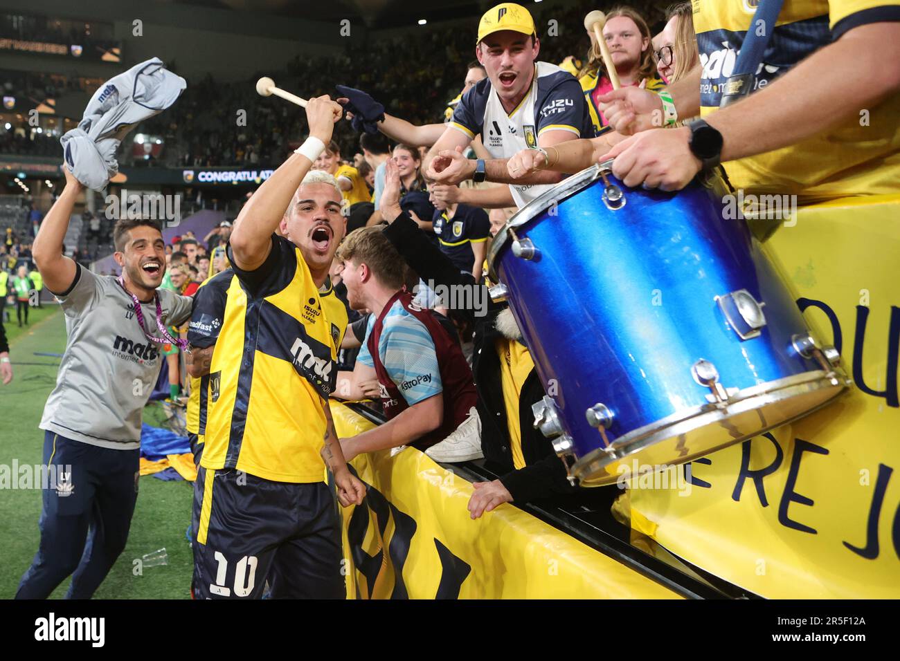 Sydney, Australia. 03rd June, 2023. Matheus Moresche of Central Coast Mariners bangs the drums after winning the grand final during the Isuzu UTE A-League 2023 Grand Final match between Melbourne City and Central Coast Mariners at the CommBank Stadium, Sydney, Australia on 3 June 2023. Photo by Peter Dovgan. Editorial use only, license required for commercial use. No use in betting, games or a single club/league/player publications. Credit: UK Sports Pics Ltd/Alamy Live News Stock Photo
