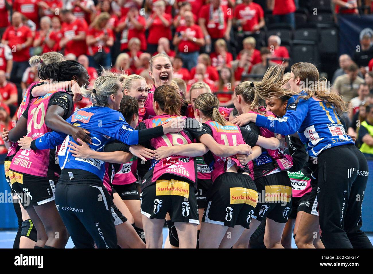 Players of Vipers Kristiansand celebrate at the end of the women's  Champions' League semifinal match Gyori vs. Vipers Kristiansand in MVM Dome  in Budapest, Hungary, Saturday, June 3, 2023. (Tibor Illyes/MTI via