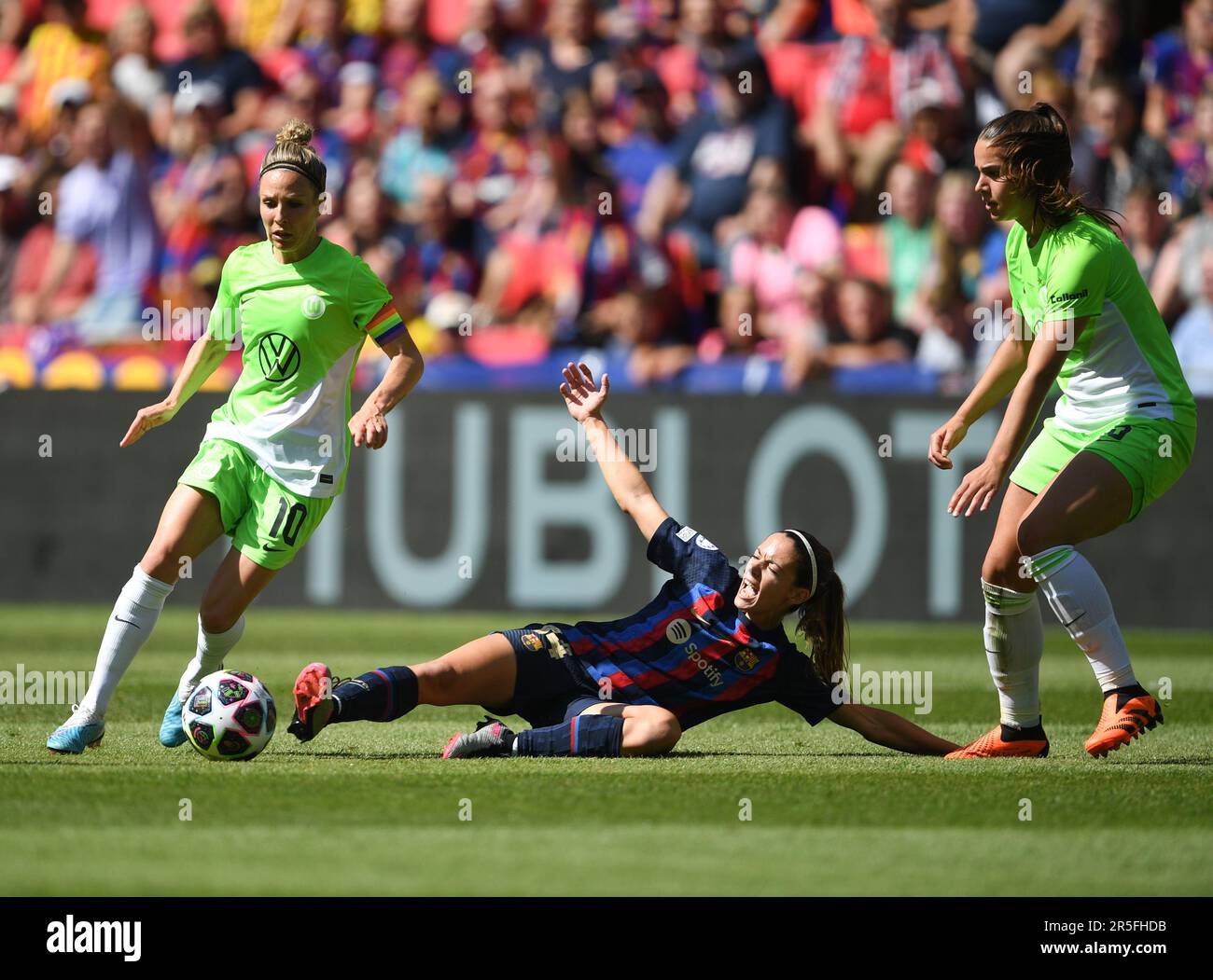 2023 UEFA Women's Champions League Final: Barcelona vs Wolfsburg