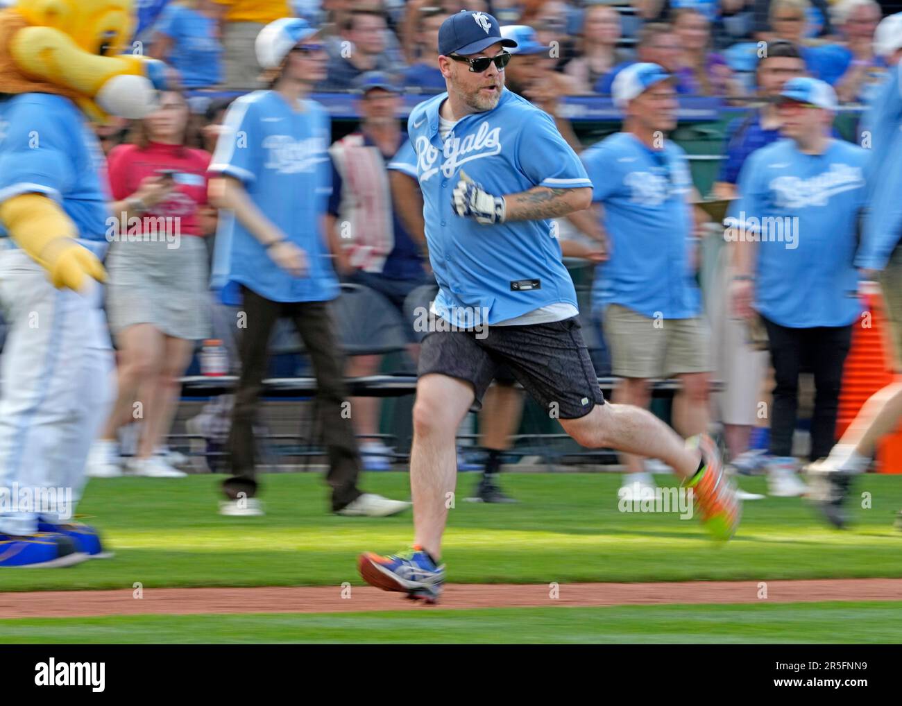 JUN 02, 2023 David Cook races for home in the big slick at Kauffman