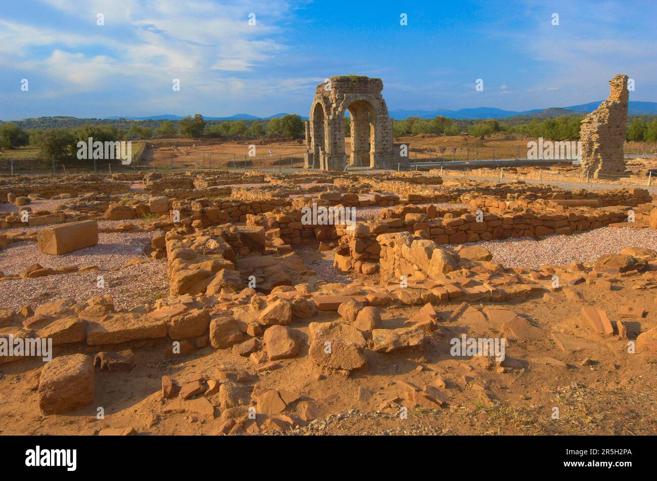 Roman Arch of Caparra (1st-2nd century AD), Caparra, Zarza de Granadilla, Silver Road, Via de la Plata, Caceres province, Extremadura, Spain Stock Photo