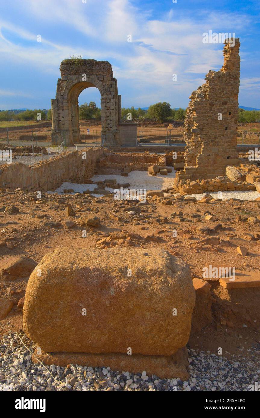 Roman Arch of Caparra (1st-2nd century AD), Caparra, Zarza de Granadilla, Silver Road, Via de la Plata, Caceres province, Extremadura, Spain Stock Photo