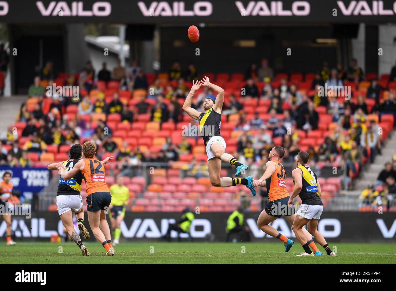 AFL 2023 Round 12 - GIANTS v Richmond