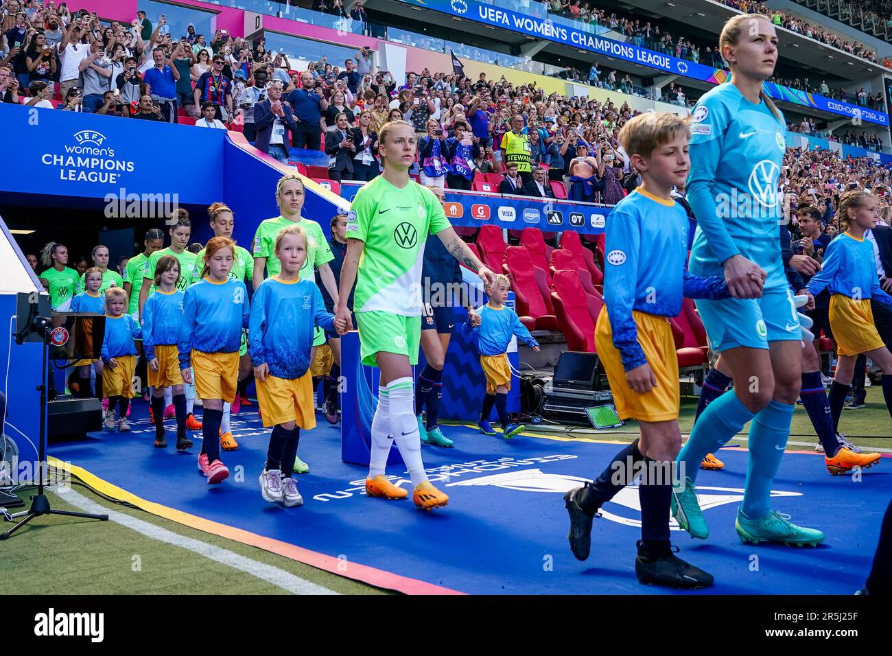 Eindhoven, Netherlands. 03rd June, 2023. EINDHOVEN, NETHERLANDS - JUNE 3: Lynn Wilms of VfL Wolfsburg walks out prior to the UEFA Women's Champions League Final match between FC Barcelona and VfL Wolfsburg at the PSV Stadion on June 3, 2023 in Eindhoven, Netherlands (Photo by Andre Weening/Orange Pictures) Credit: Orange Pics BV/Alamy Live News Stock Photo
