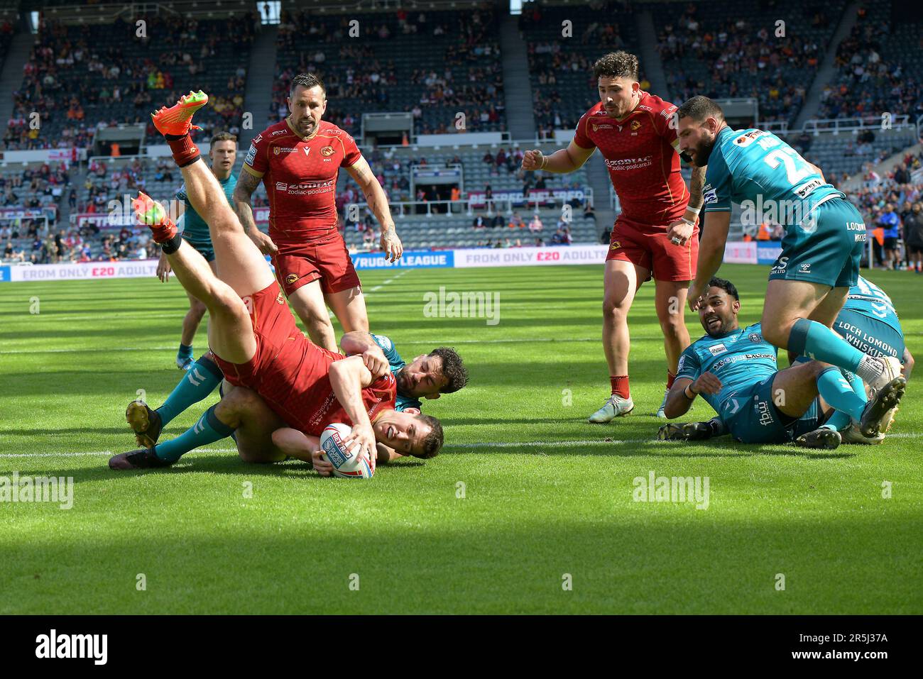 Newcastle, UK. 03rd June, 2023. Betfred Super League Rugby, Magic Weekend, St James Park, Newcastle, Saturday 3rd June 2023, Catalan Dragons win Wigan Warriors, score 46 to 22, UK Credit: Robert Chambers/Alamy Live News Stock Photo