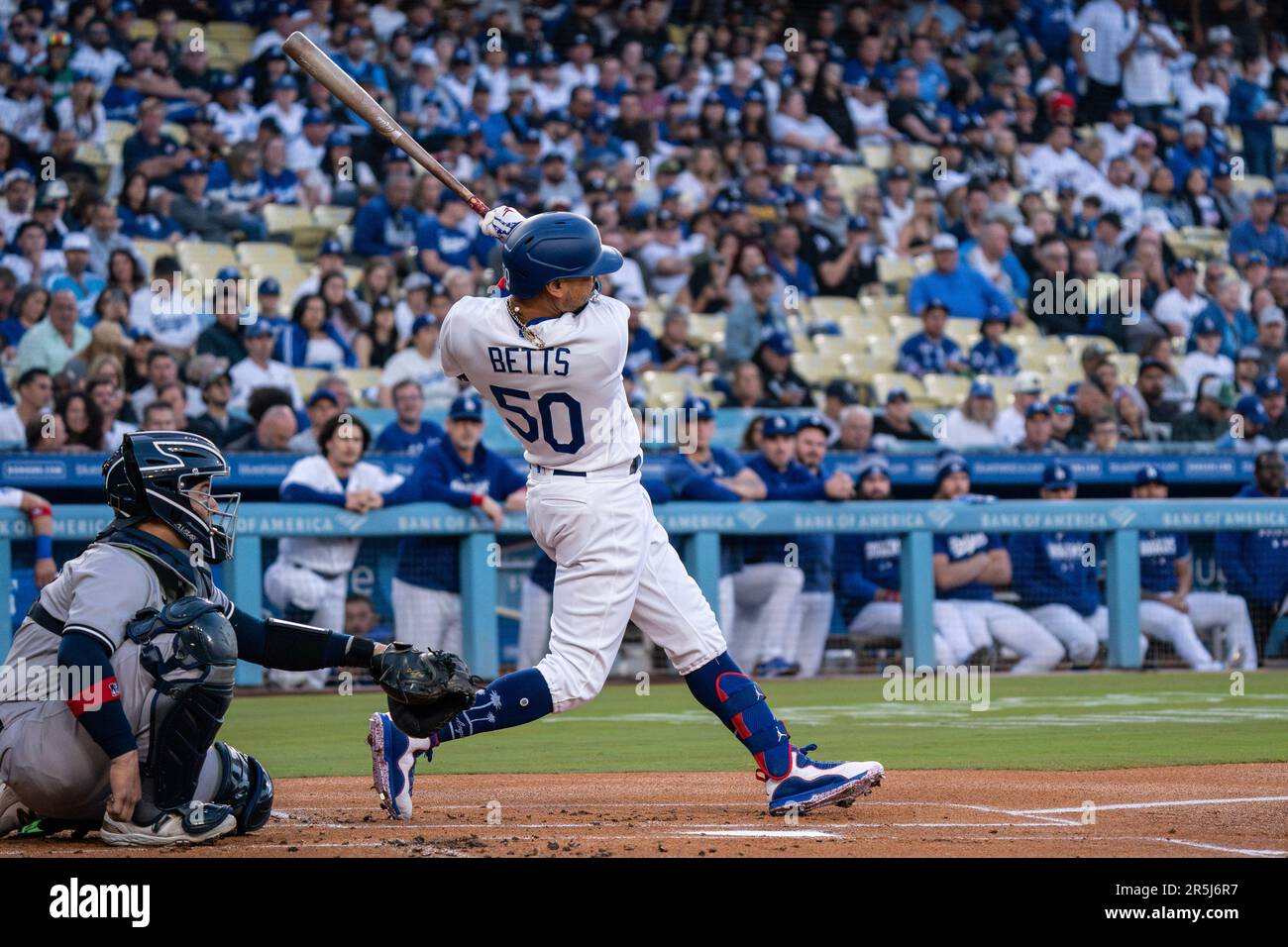 Neto'S Leadoff Hit: The Play That Defined The Game Against The Dodgers! - bg1i48a