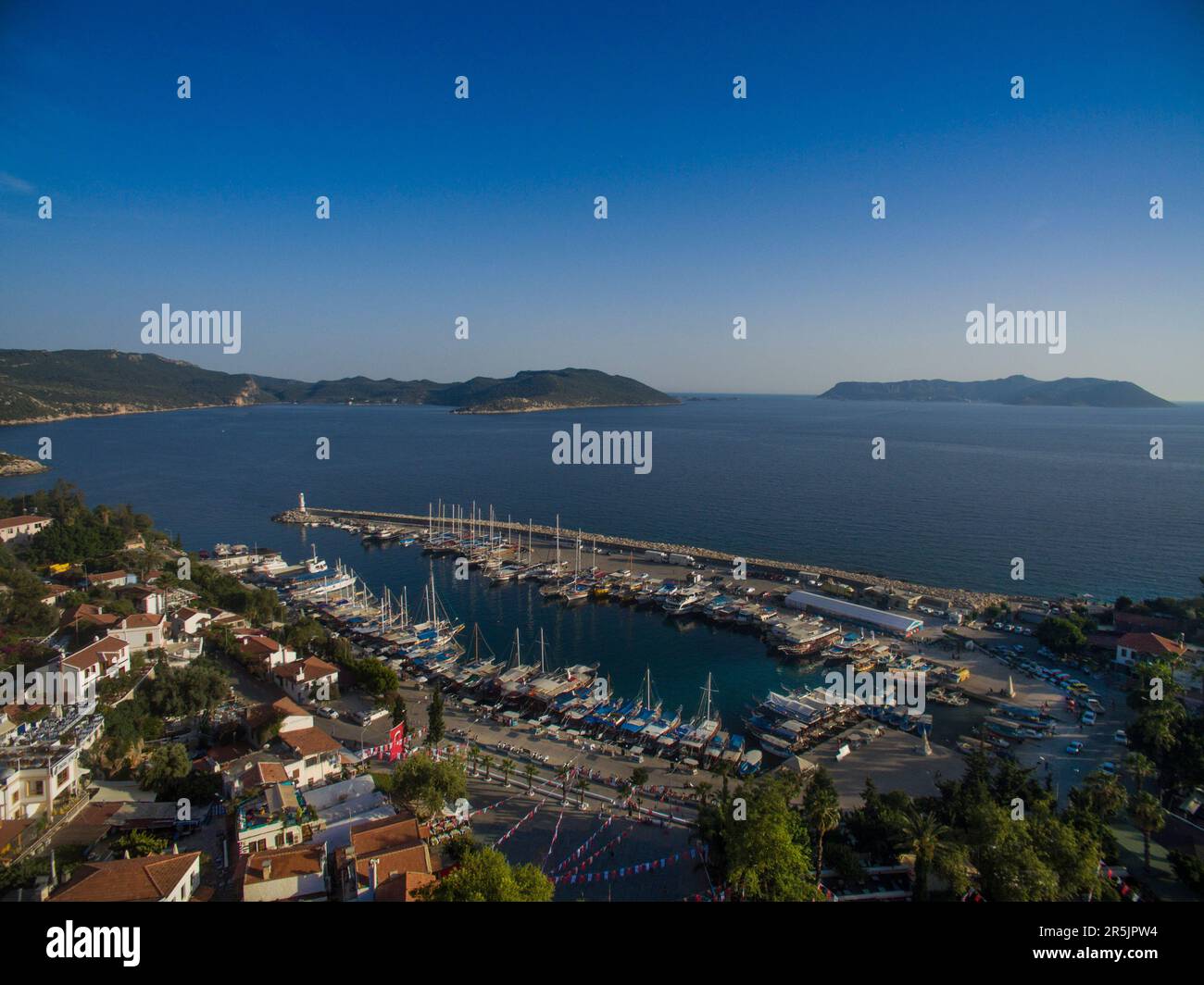 Aerial footage boats hi-res stock photography and images - Alamy