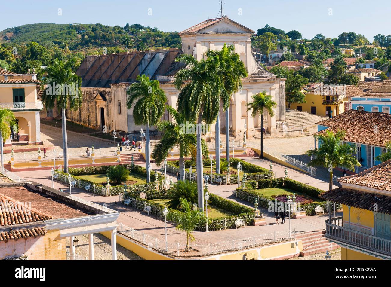 Plaza Mayor and Church Parroquial Mayor or Santisima Trinidad, Trinidad, Sancti Spiritus Province, Cuba Stock Photo