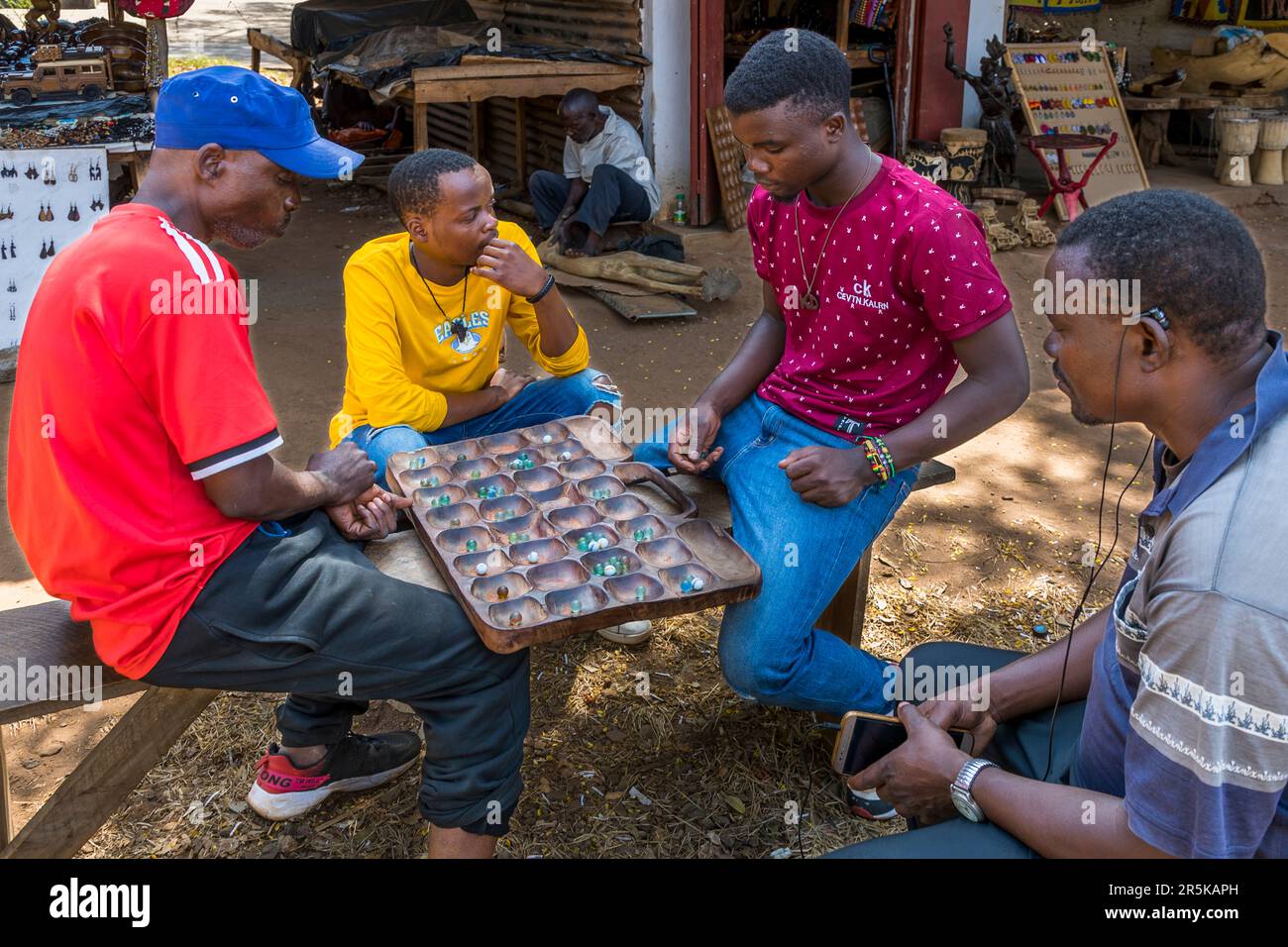 Bao-Game (Mancala) on the Curio Market in Lilongwe, Malawi Stock Photo