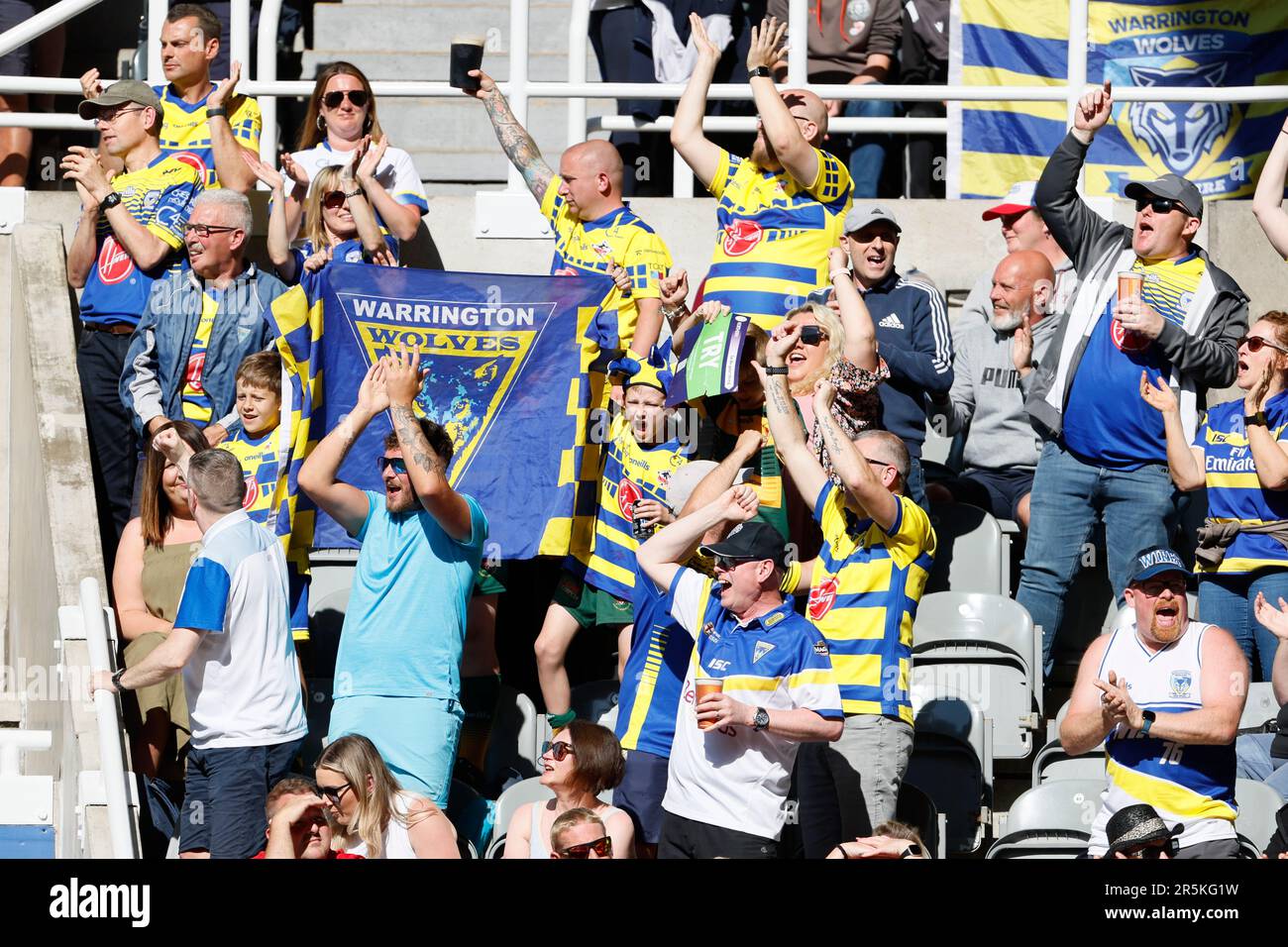 Warrington Wolves fans sing chants during the Betfred Super League match at St. James' Park, Newcastle upon Tyne. Picture date: Sunday June 4, 2023. Stock Photo