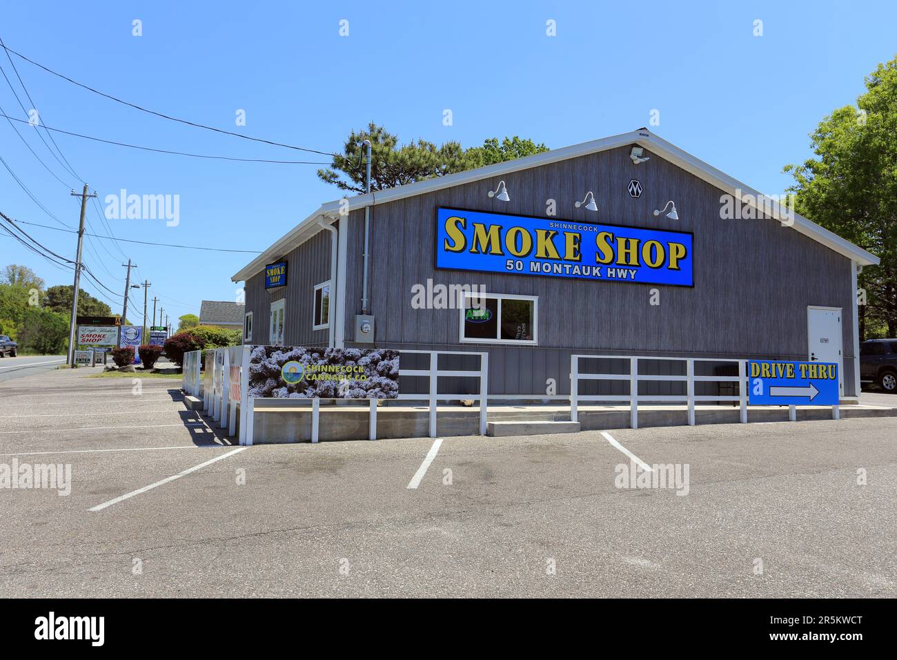 Native American smoke shop Long Island New York Stock Photo Alamy