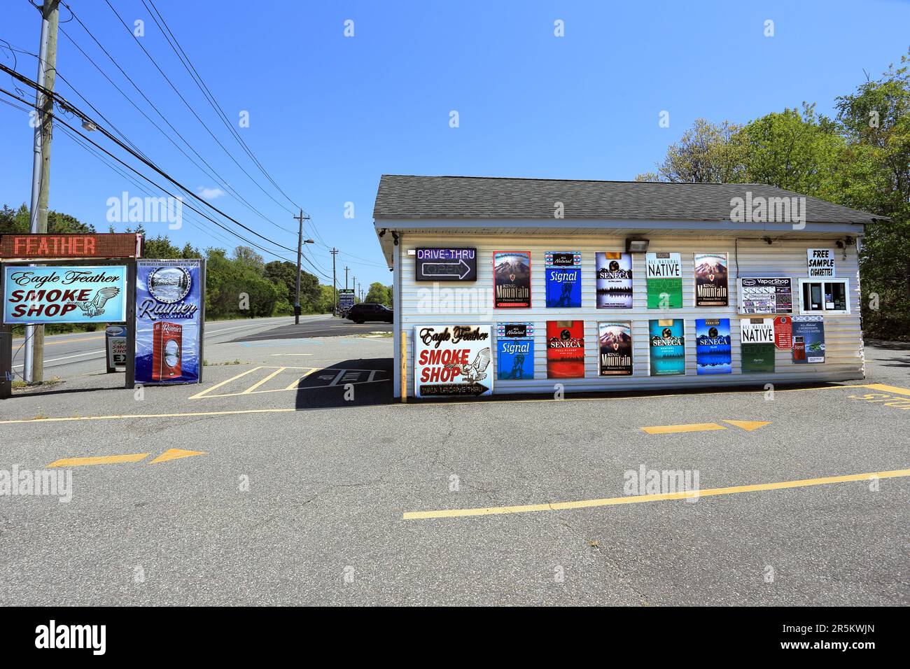 Native American smoke shop Long Island New York Stock Photo Alamy