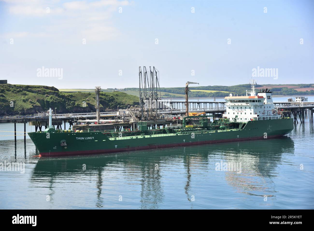 Chemical tanker THUN LUNDY and the vessel STAVFJORD a oil and chemical