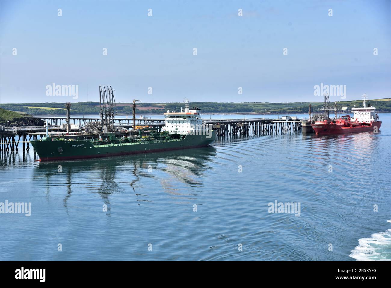 Chemical tanker THUN LUNDY and the vessel STAVFJORD a oil and chemical
