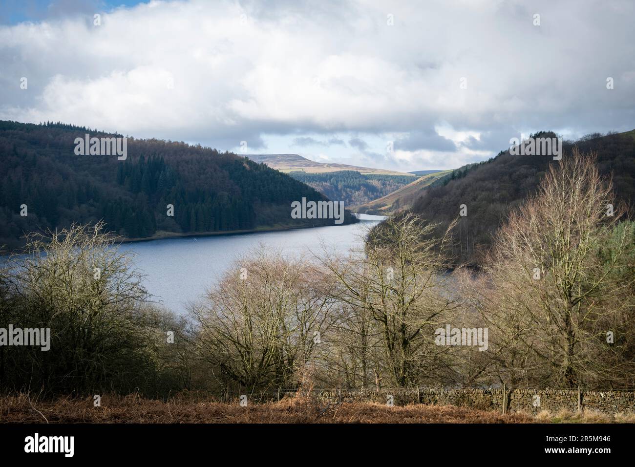 Derbyshire landscape in winter, Ladybower reservoir, Peak District, UK Stock Photo