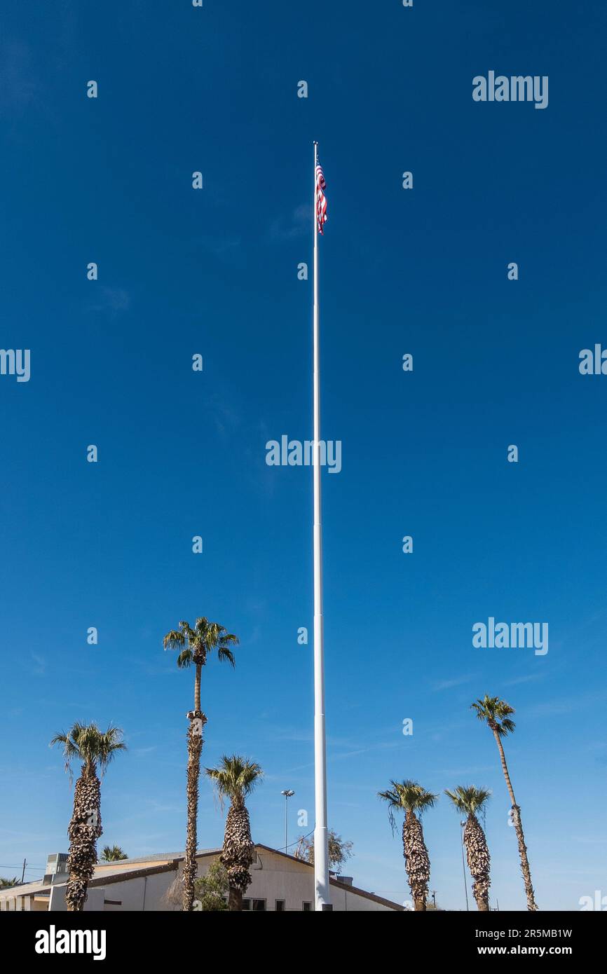 184 feet below sea level hires stock photography and images Alamy