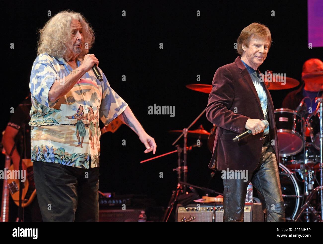 Hiawassee, GA, USA. 3rd June, 2023. The Turtles, Mark Volman, Howard
