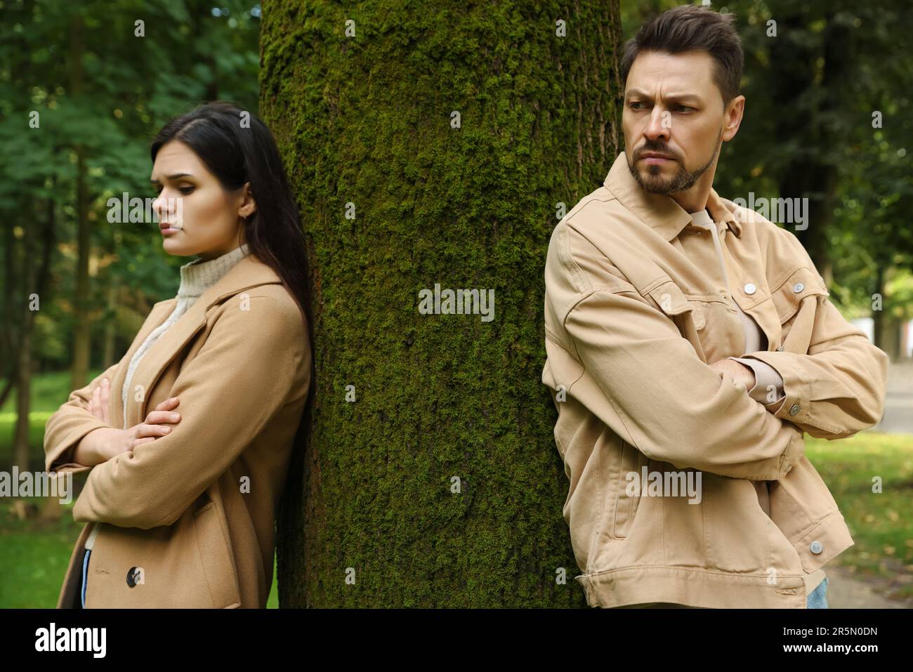 Upset arguing couple near hi-res stock photography and images - Alamy