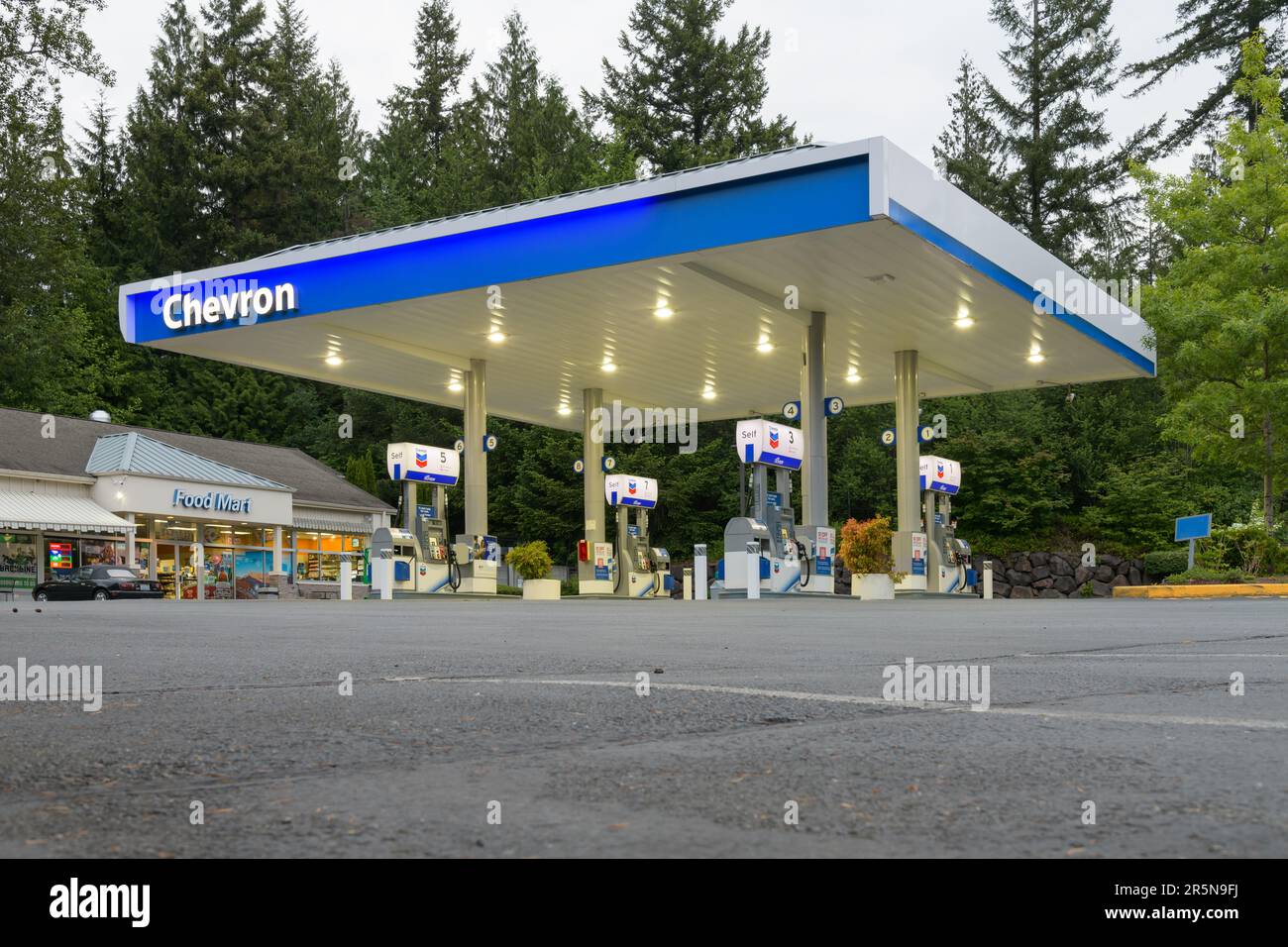 Chevron gas station hires stock photography and images Alamy