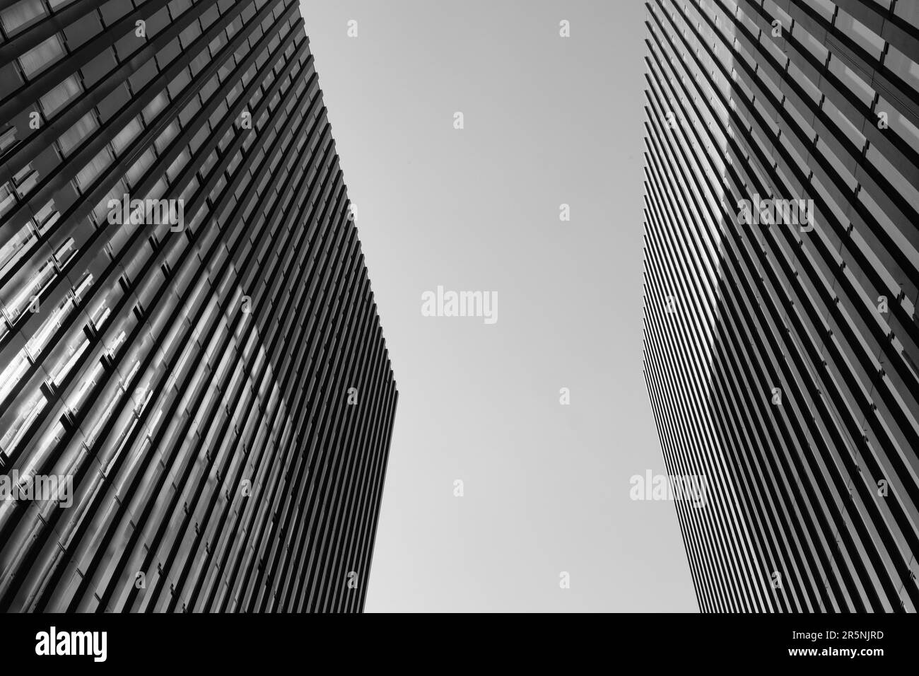 Office high rise building Black and White Stock Photos & Images - Alamy