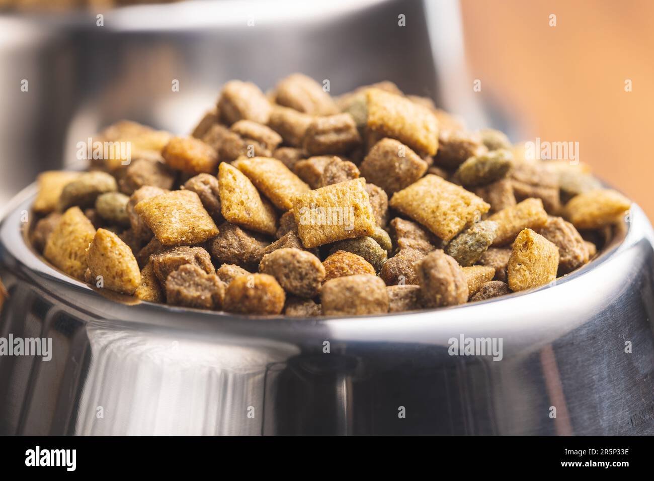 Pet kibble hi-res stock photography and images - Alamy
