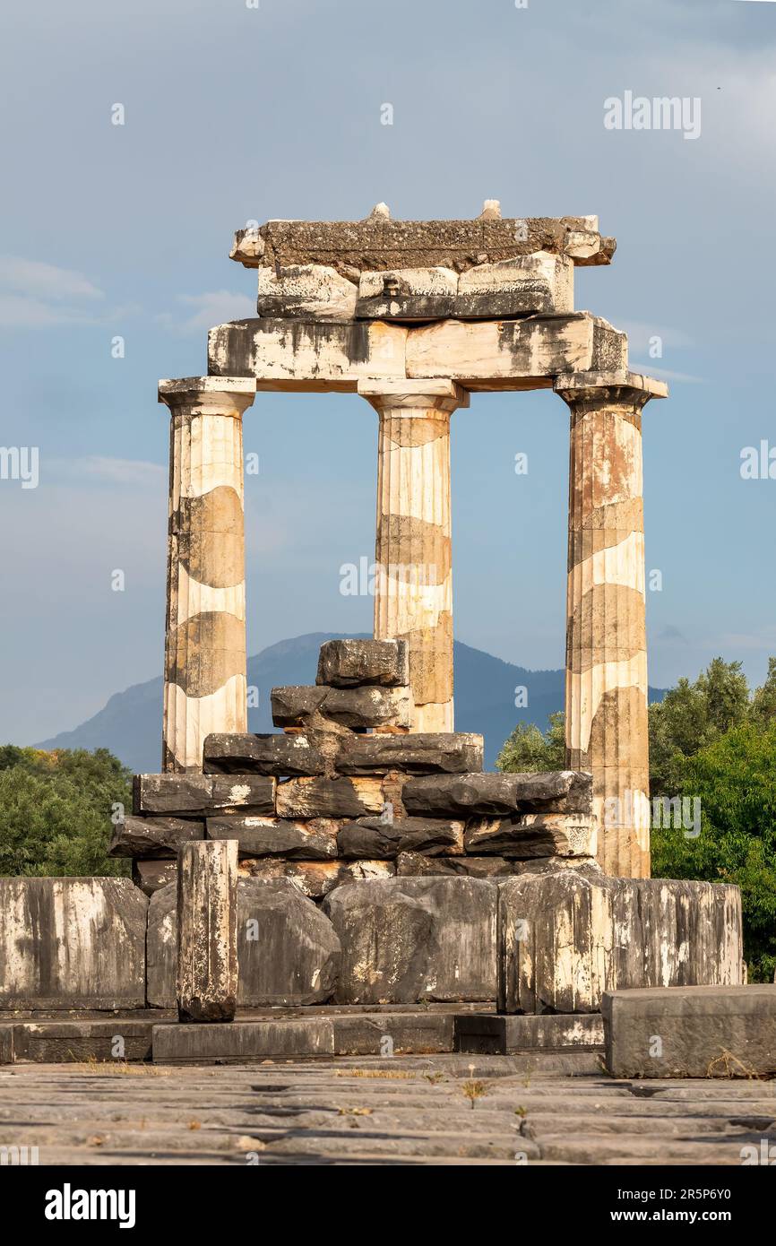 Ancient Greek civilization and architecture of Athena's Temple in ...