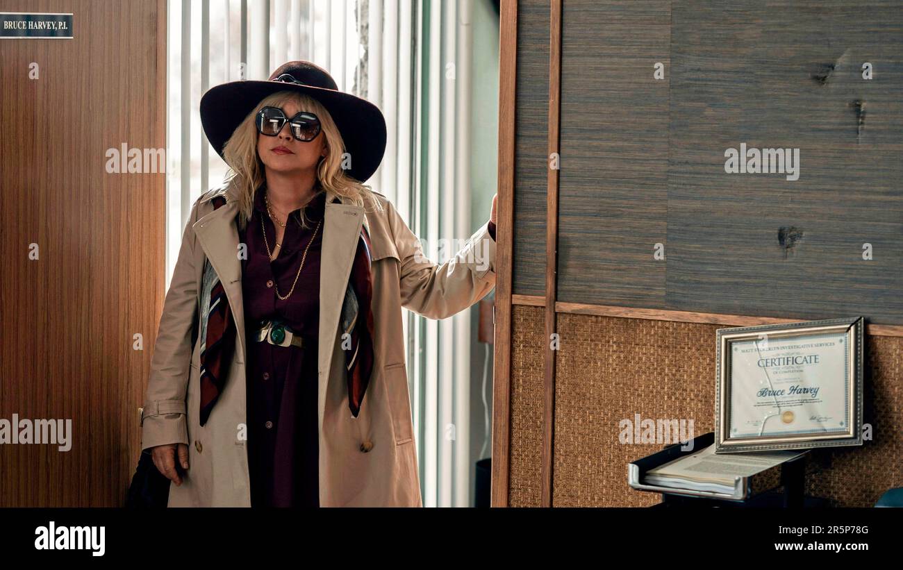 PATRICIA ARQUETTE in HIGH DESERT (2023), directed by JAY ROACH. Credit: 3 Arts Entertainment / Apple TV+ / Album Stock Photo