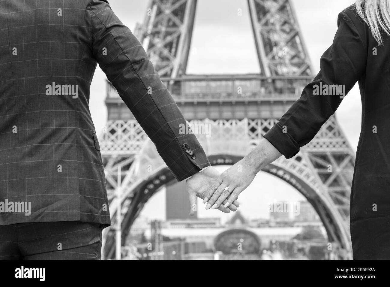 PROPOSAL IN PARIS Stock Photo