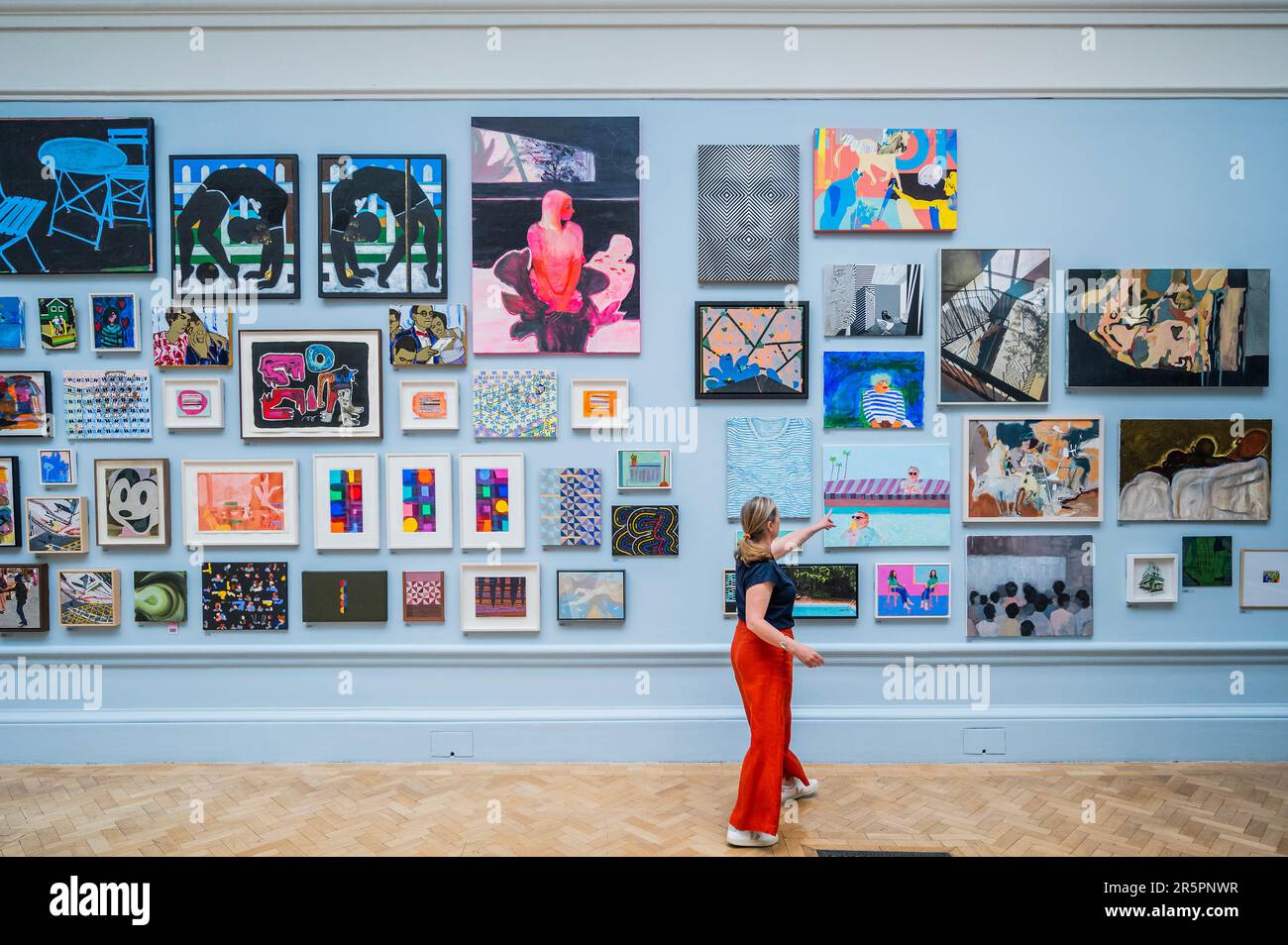 London, UK. 5th June, 2023. Joe Lycett, I DRINK A CRISP, COLD BEER IN A POOL IN LOS ANGELES WHILE GARY LINEKER LOOKS ON IN DISGUST, £1,354,999, and other works, £1,354,999 - The Royal Academy's (RA) 255th Summer Exhibition 2023 co-ordinated by British artist David Remfry RA and explores the theme of Only Connect, inspired by a quote from the novel Howards End by E. M. Forster. It includes around 1600 works by emerging and established artists. Credit: Guy Bell/Alamy Live News Stock Photo