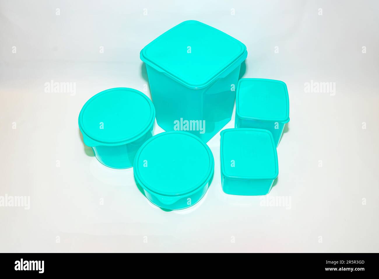 The Blue Plastic Jar Set in Various Sizes is a versatile storage