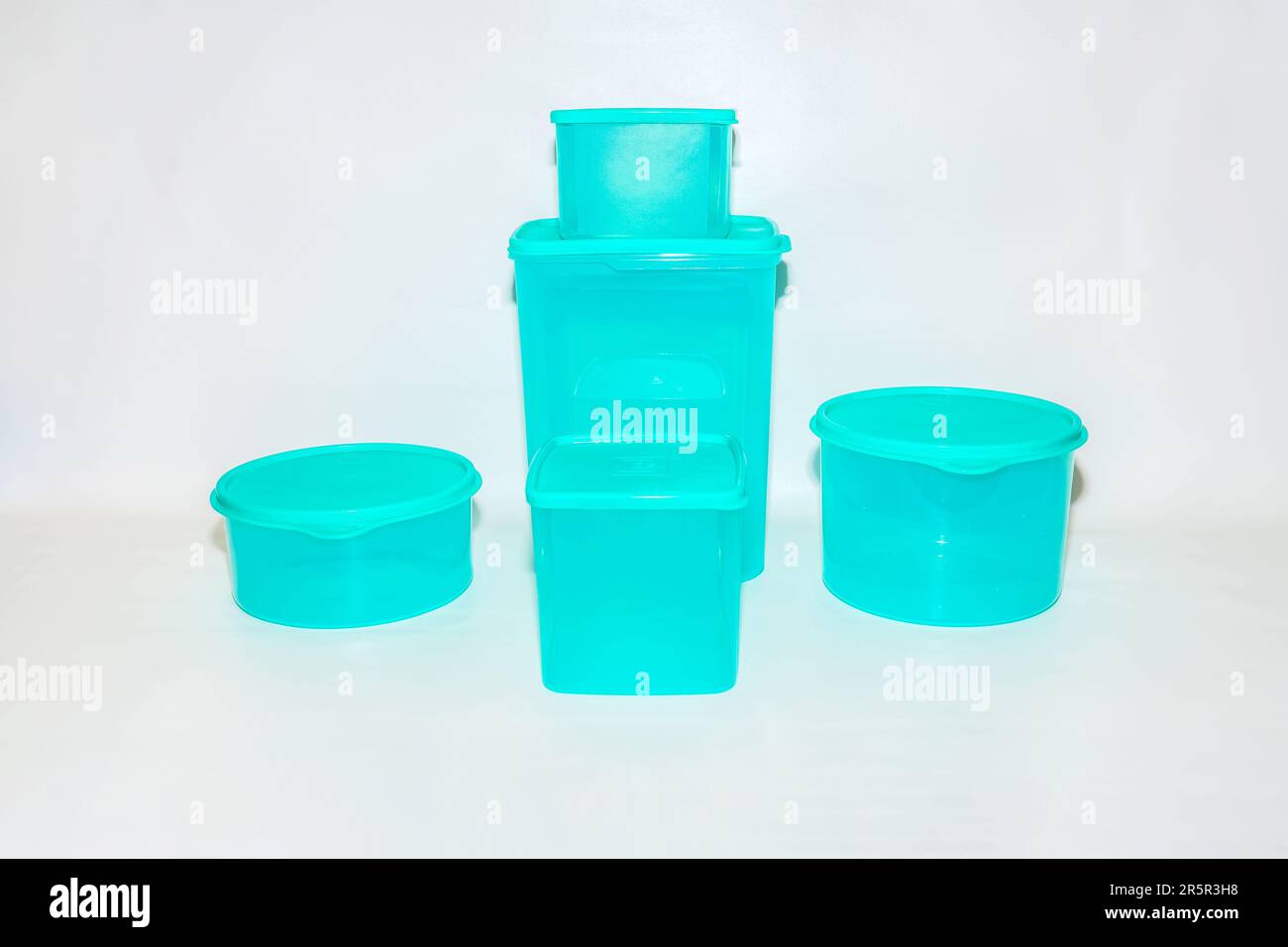 The Blue Plastic Jar Set in Various Sizes is a versatile storage