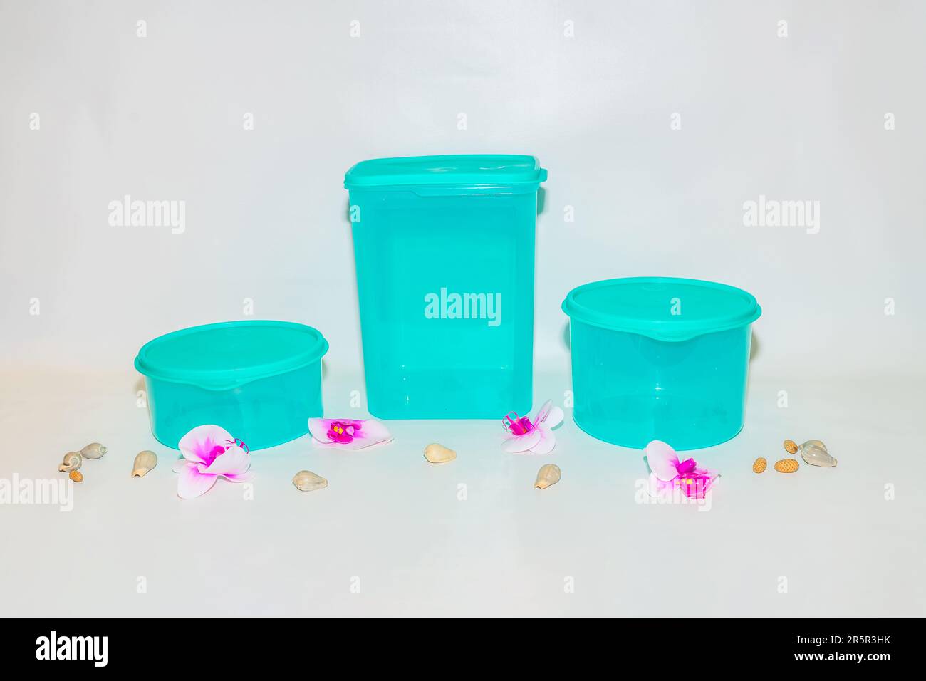 The Blue Plastic Jar Set in Various Sizes is a versatile storage