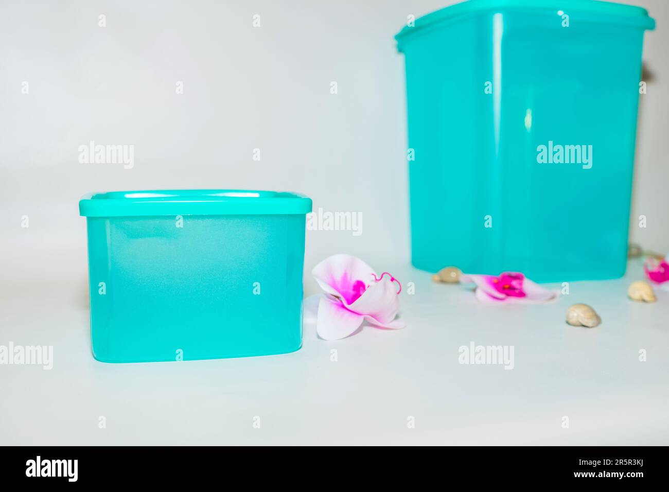 The Blue Plastic Jar Set in Various Sizes is a versatile storage