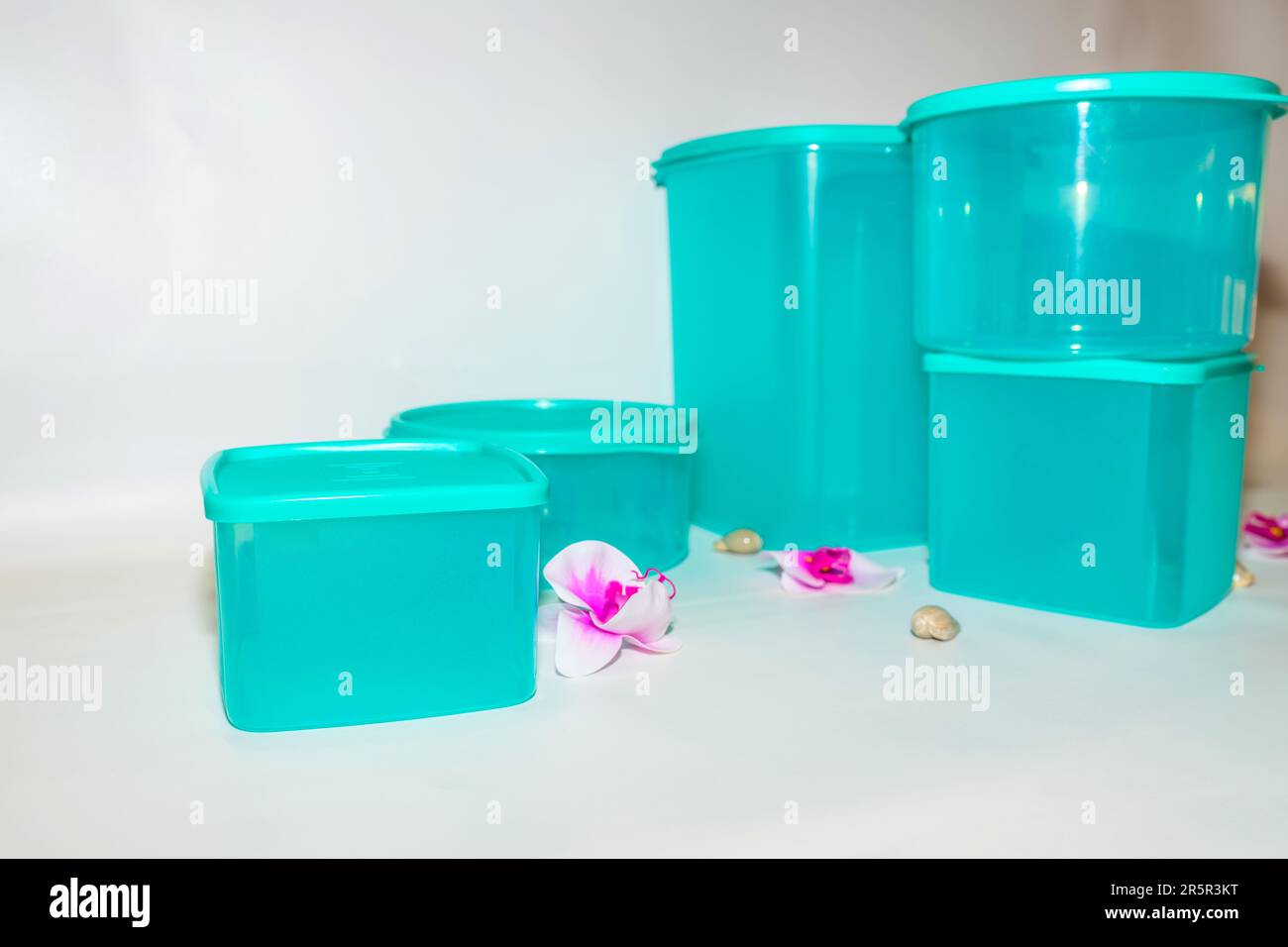 The Blue Plastic Jar Set in Various Sizes is a versatile storage