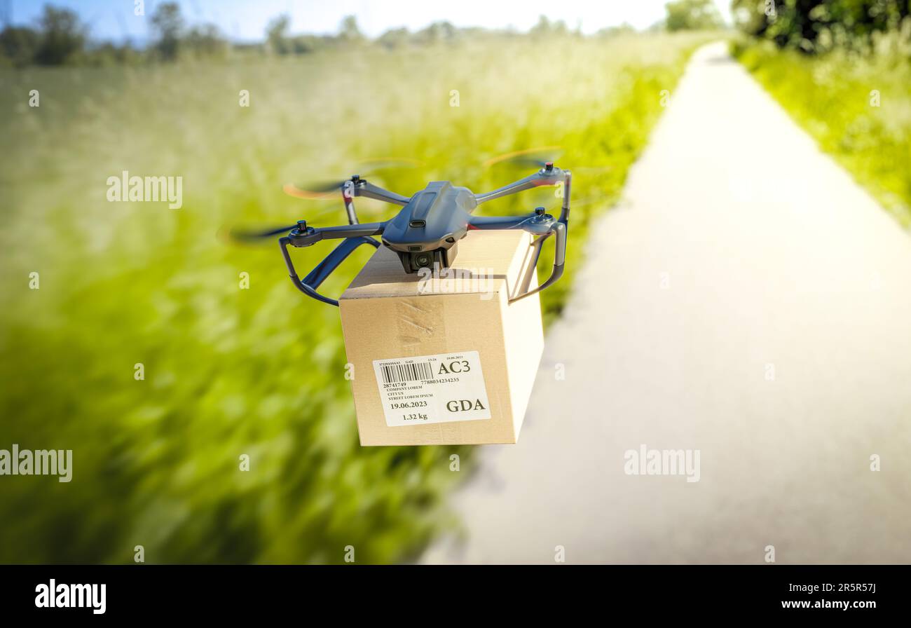 Airborne package delivery drone hi-res stock photography and images - Alamy