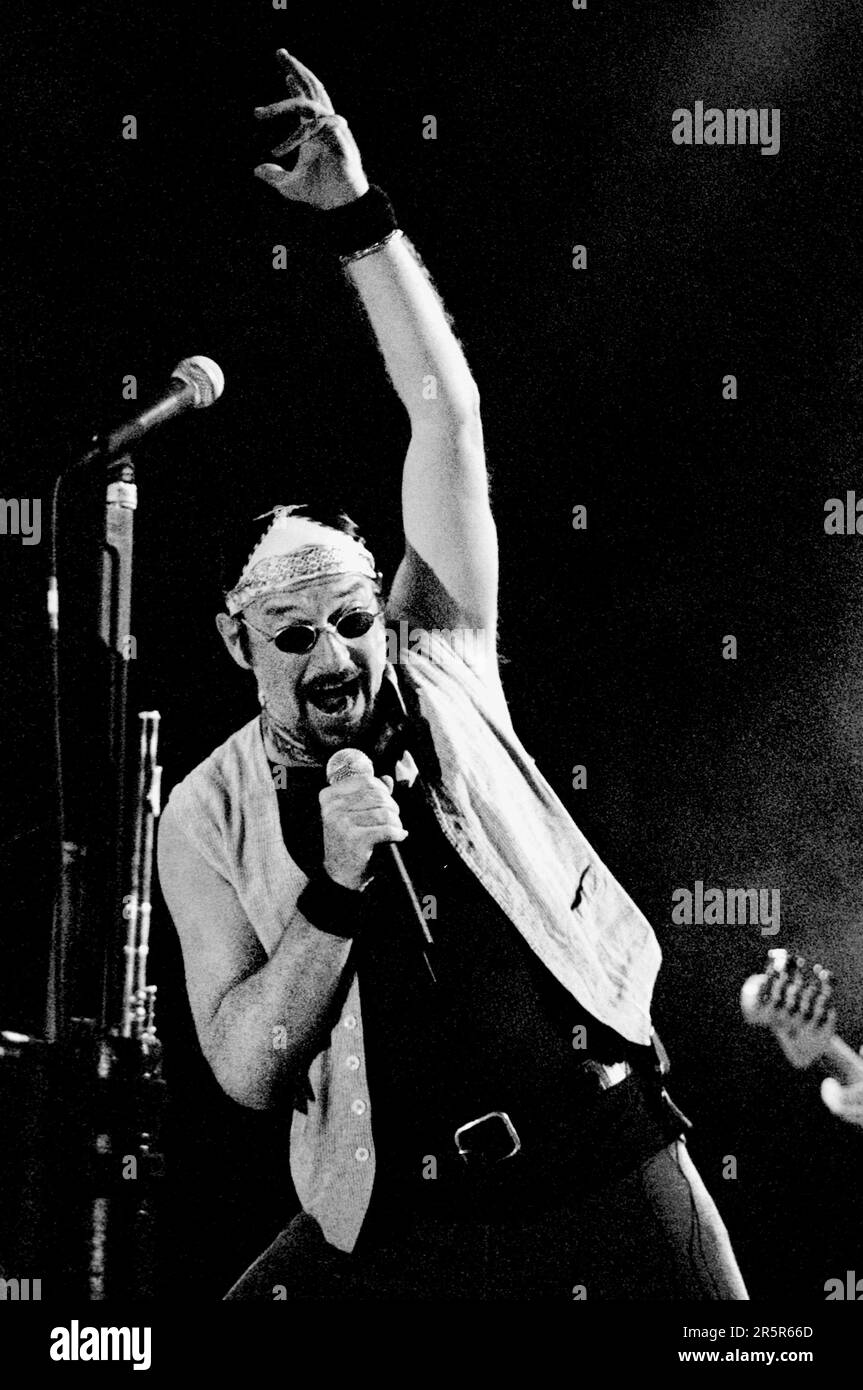 Jethro tull at the castle hi-res stock photography and images - Alamy